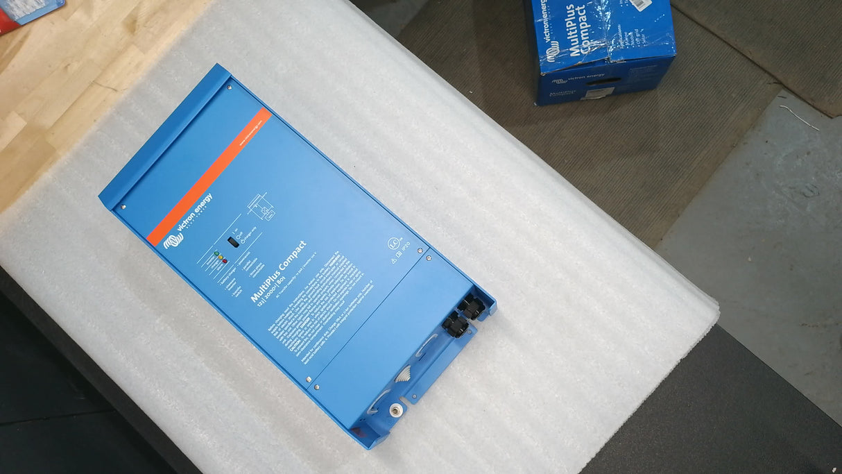 Open Box #G2VHN - MultiPlus Compact 12/2000/80-50 120V VE.Bus (UL 458) | CMP122200102