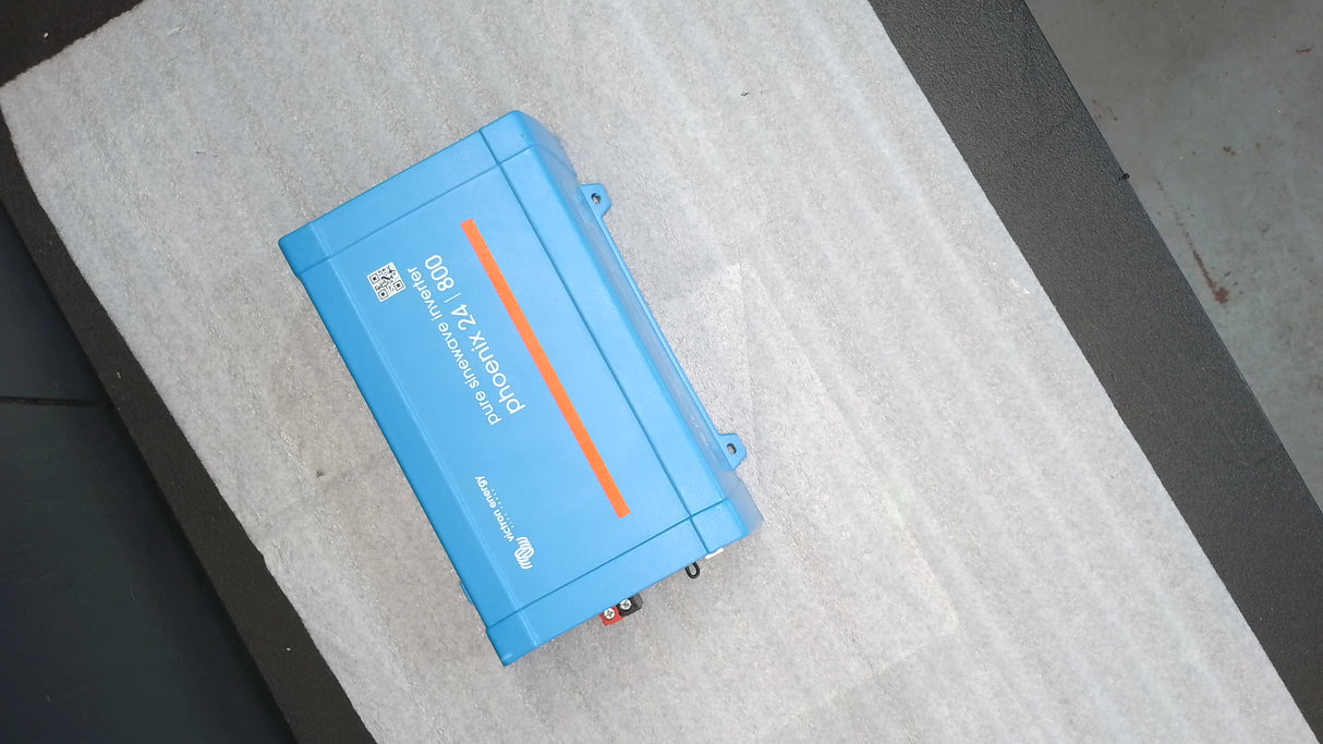 Open Box #VZZEW - Victron Energy 24/800 120V VE.Direct NEMA 5-15R Phoenix Inverter | PIN241800500