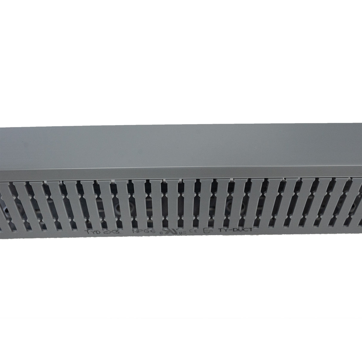 Organisateur de câbles (goulotte) en plastique de 2 x 3 pouces - 36 pouces