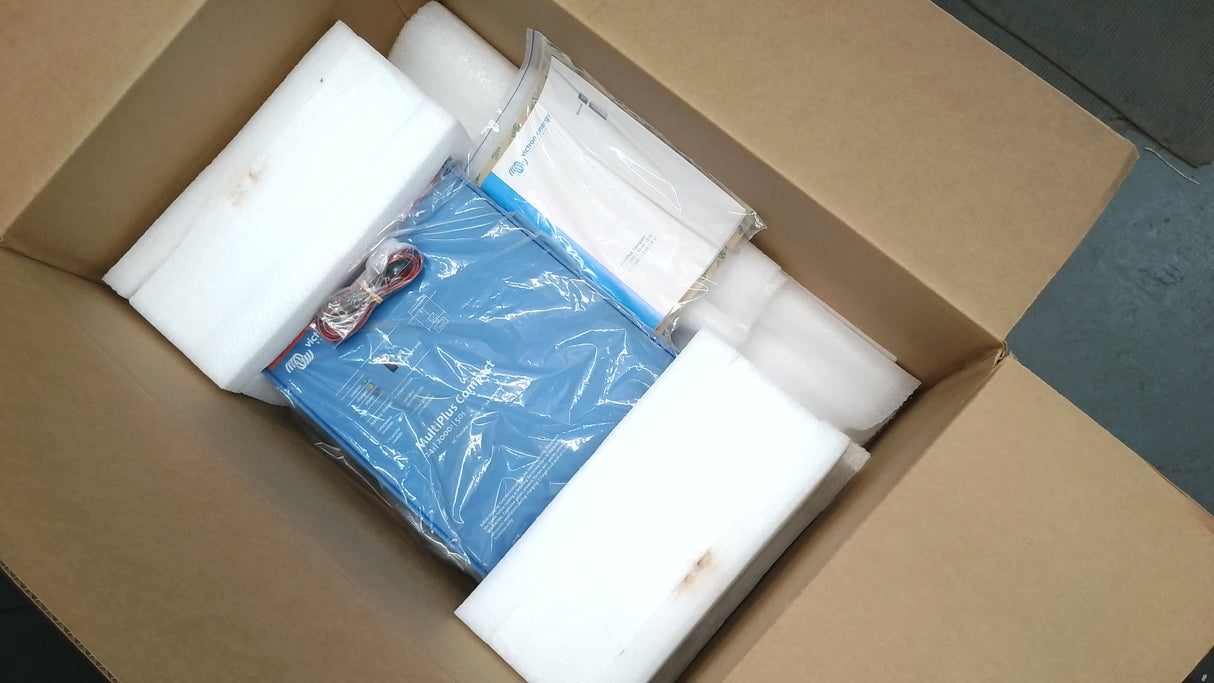 Open Box #PYV62 - MultiPlus Compact 24/2000/50-50 120V VE.Bus | CMP242200100