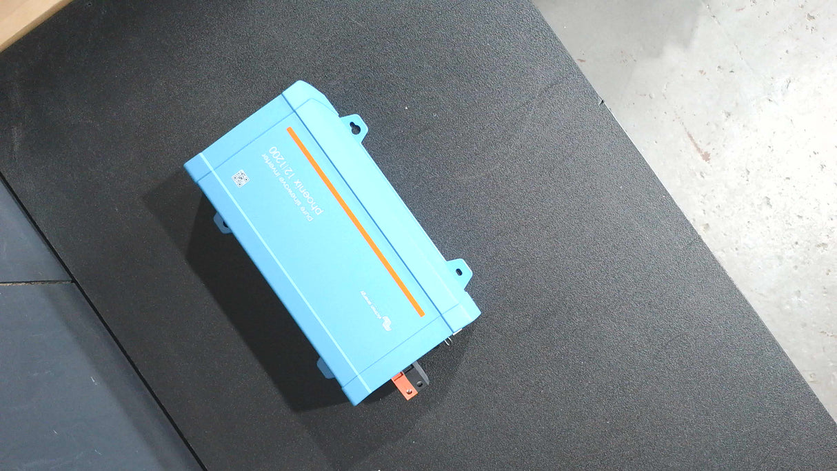 Open Box #MX4XN - Victron Energy 12/1200 120V VE.Direct NEMA 5-15R Phoenix Inverter | PIN122122500
