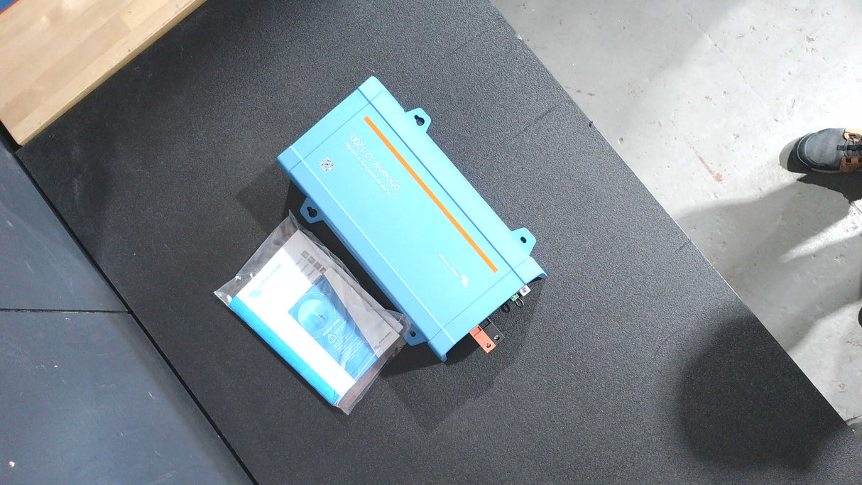 Open Box #23M9Y - Victron Energy 12/1200 120V VE.Direct NEMA GFCI Phoenix Inverter | PIN122122510