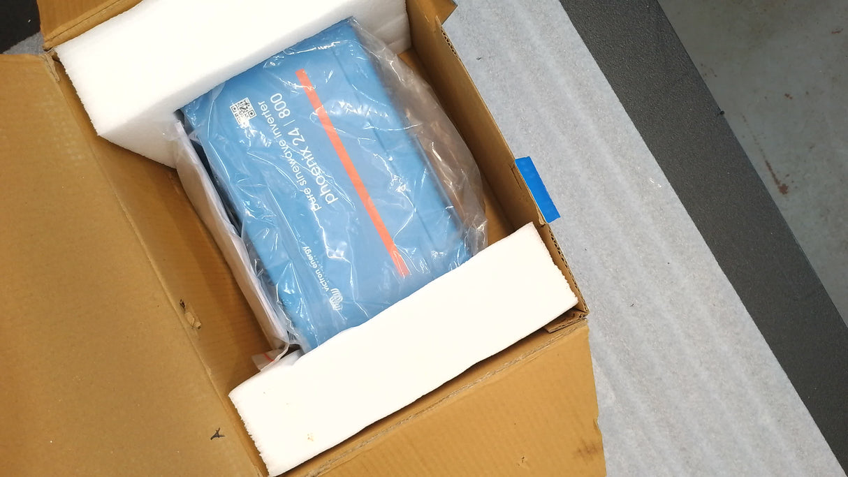 Open Box #VZZEW - Victron Energy 24/800 120V VE.Direct NEMA 5-15R Phoenix Inverter | PIN241800500