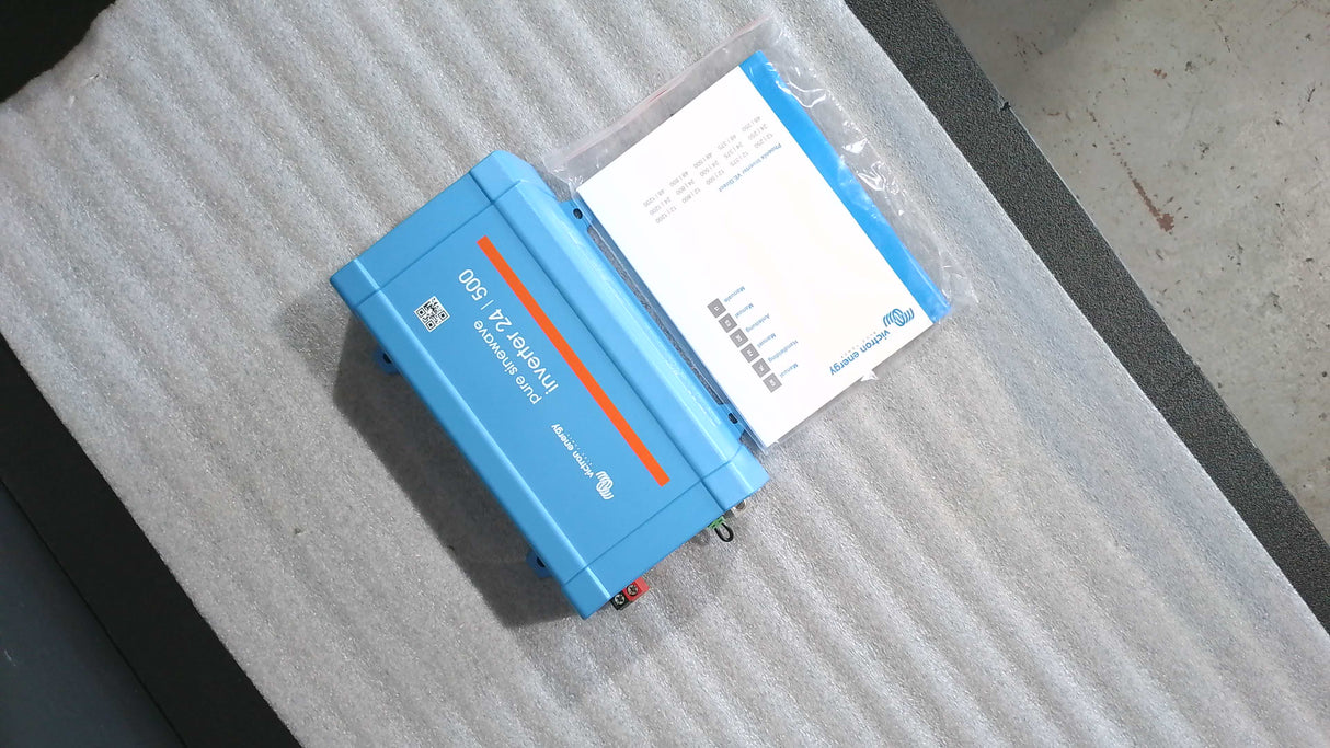 Open Box - #6Q2KN - Victron Energy 24/500 120V VE.Direct NEMA 5-15R Phoenix Inverter | PIN245010500
