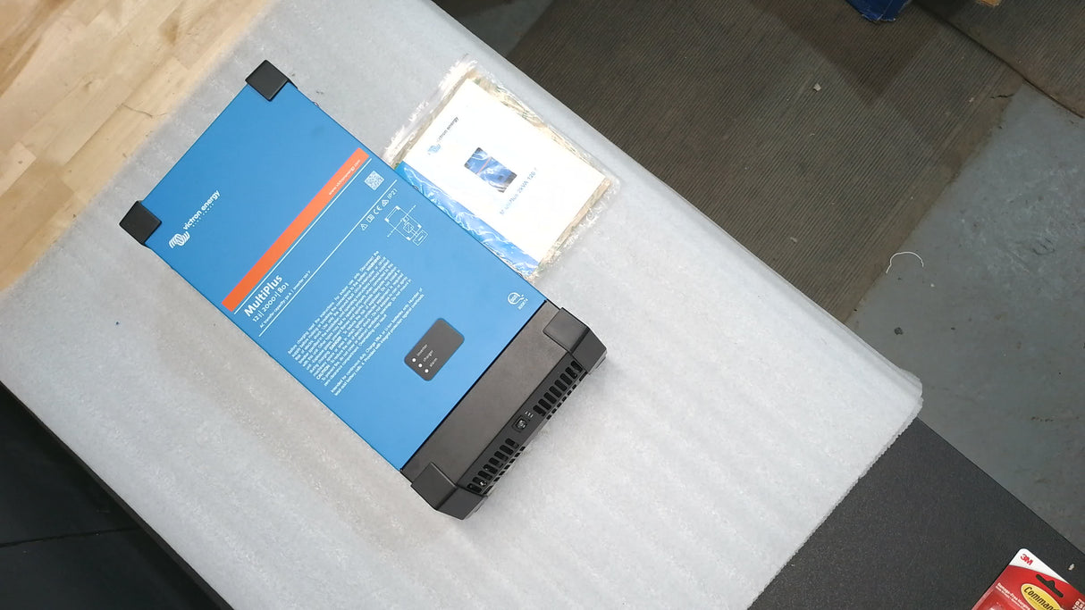 Open Box #6R37D - MultiPlus 12/2000/80-50 120V VE.Bus (UL 458) | PMP122200102