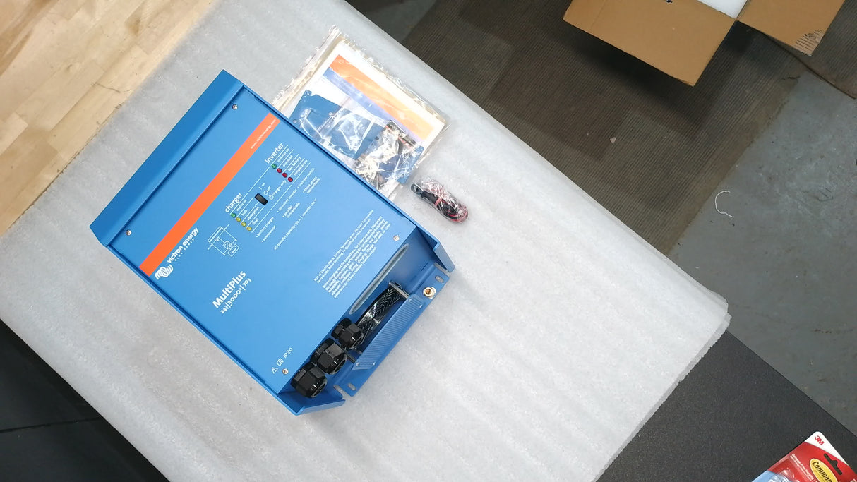 Open Box #2U3YN Victron Energy MultiPlus 24/3000/70-50 120V VE.Bus Inverter/Charger | PMP243021102