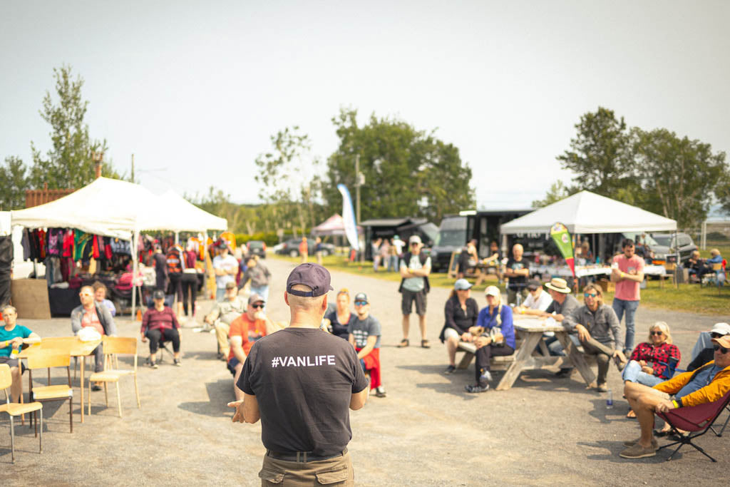 Charlevoix Vanfest  crowd